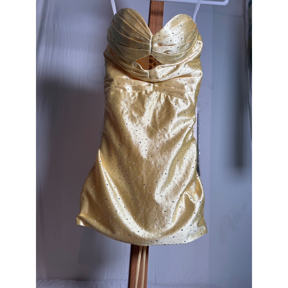 Wear‎ Your Love Yellow Satin Rhinestone Cutout Lace Up Back Prom Mini Dress 0